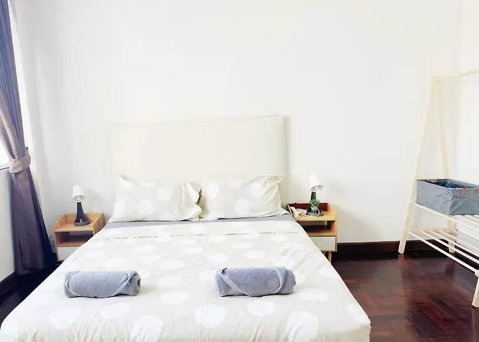 5br House 8beds, Ekkamai Bts 12mins Walk, 711, Shopping Mall * Bangkok