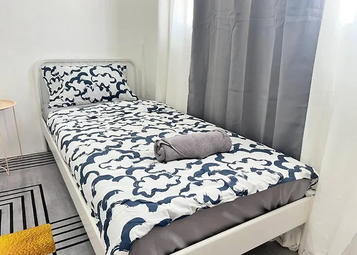 Villa 5br House 8beds, Ekkamai Bts 12mins Walk, 711, Shopping Mall Bangkok