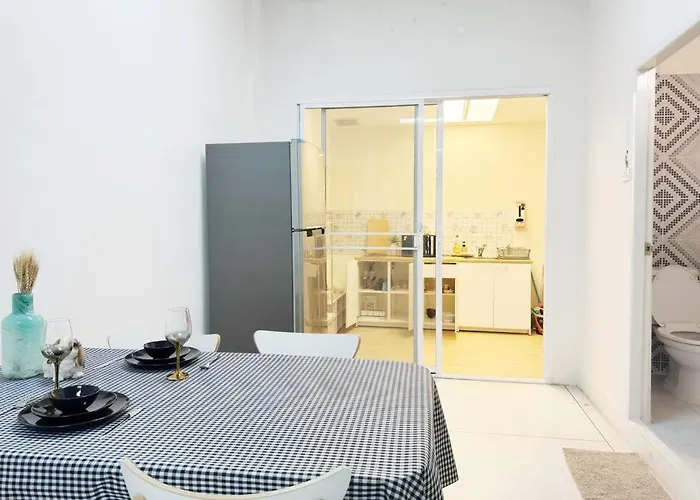 5br House 8beds, Ekkamai Bts 12mins Walk, 711, Shopping Mall Villa