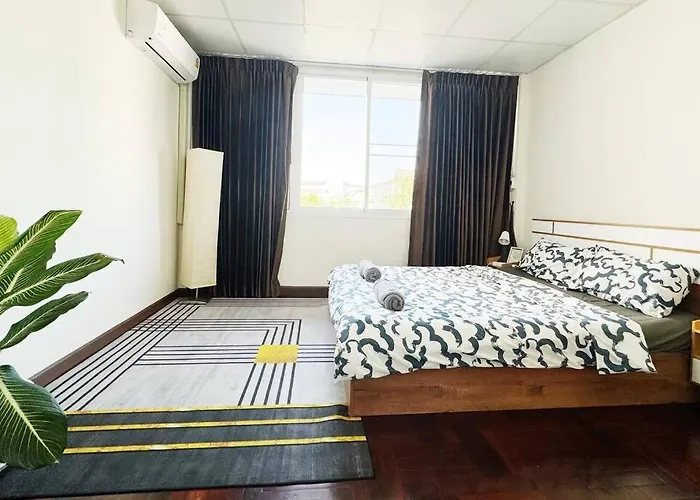 5br House 8beds, Ekkamai Bts 12mins Walk, 711, Shopping Mall