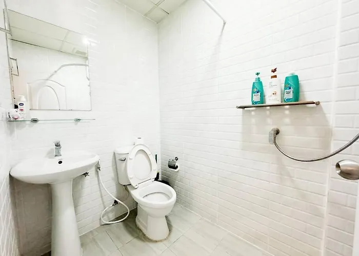 Villa 5br House 8beds, Ekkamai Bts 12mins Walk, 711, Shopping Mall *