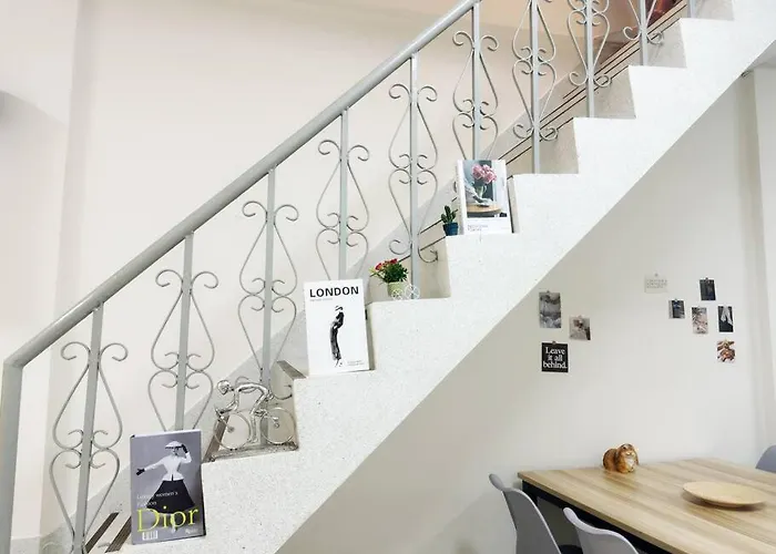 5br House 8beds, Ekkamai Bts 12mins Walk, 711, Shopping Mall Villa