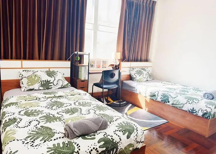 Villa 5br House 8beds, Ekkamai Bts 12mins Walk, 711, Shopping Mall Bangkok